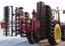 BURY maszyny rolnicze opryskiwacze sadownicze pompy agregaty brony